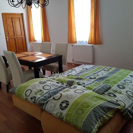 Apartman Kaszas Central Mosonmagyarovar Bagian luar foto