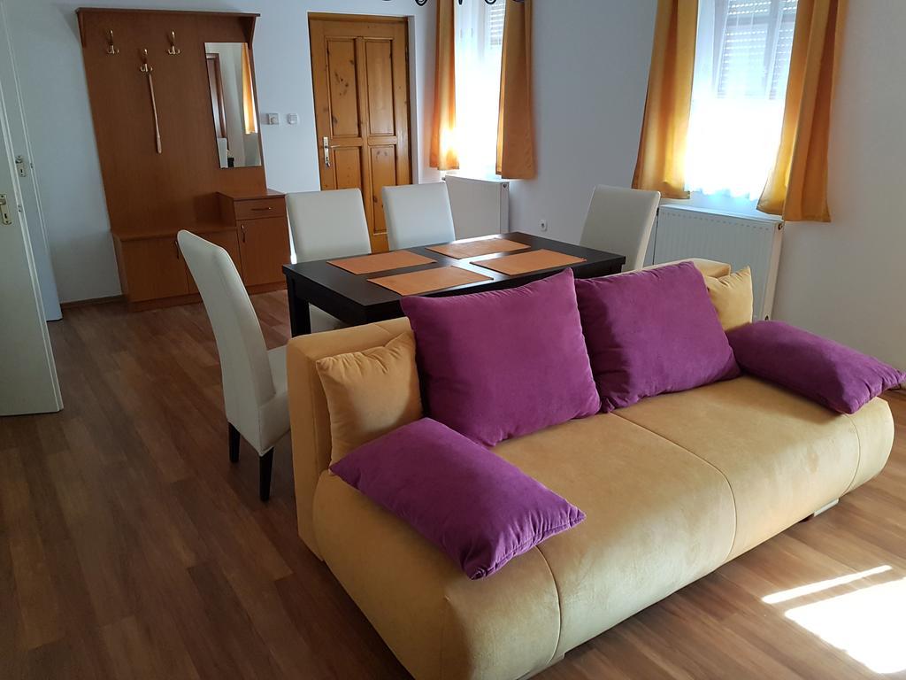 Apartman Kaszas Central Mosonmagyarovar Bagian luar foto
