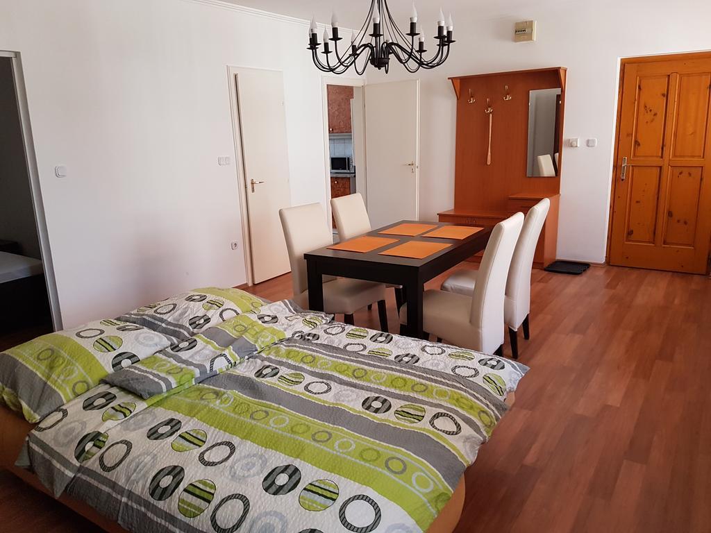 Apartman Kaszas Central Mosonmagyarovar Bagian luar foto